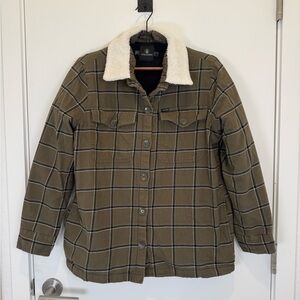 Volcom Women’s Green Checkered Fleece Lined Flannel Shirt  Utility Jacket